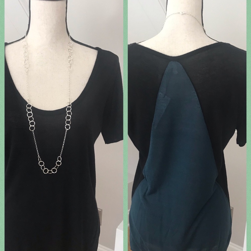 Gap Pure Colorblock Top NWT. Size XS. NWT